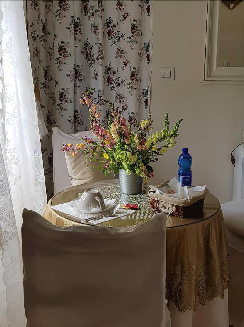 Lunartista Bed & Breakfast image