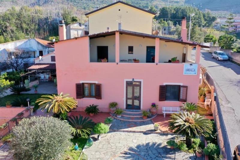 B&B Umballa image