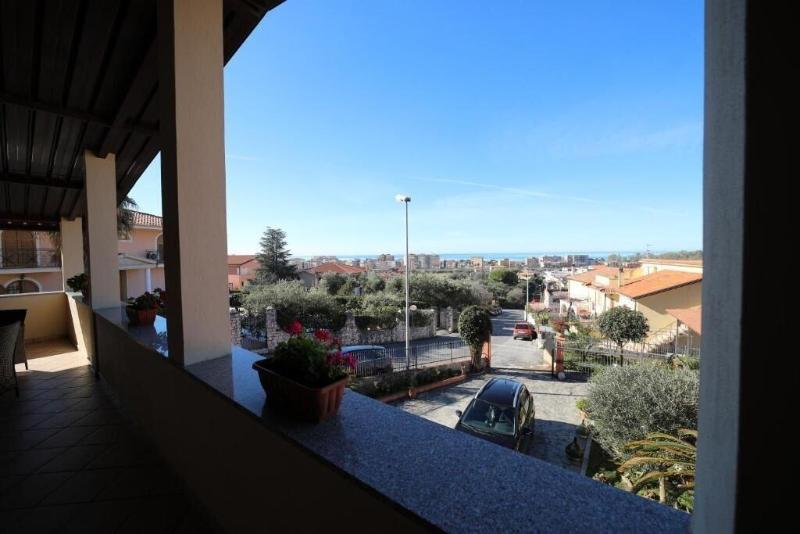 B&B Umballa image