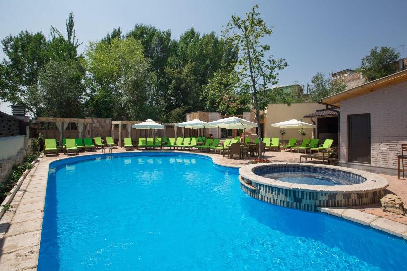 Green Palace Hotel