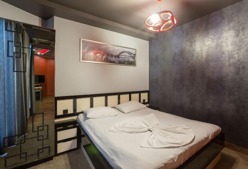 Green Palace Hotel image