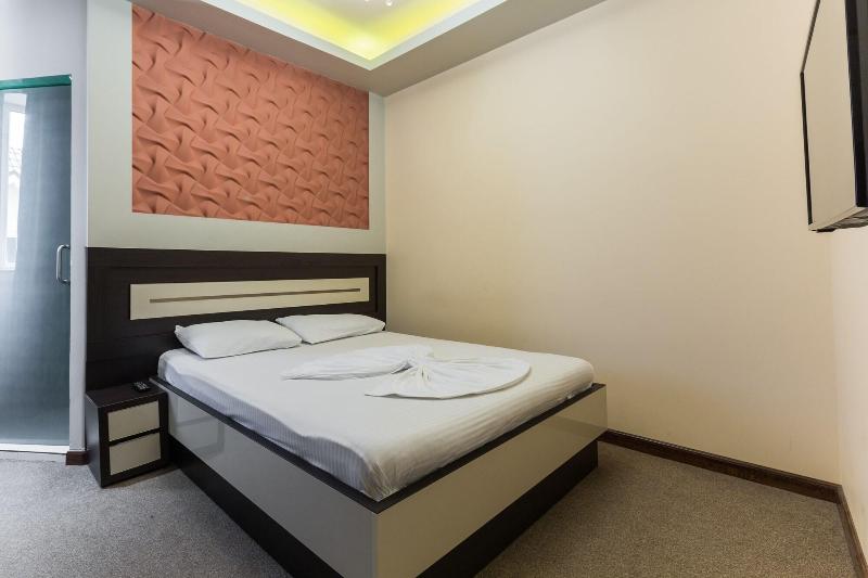 Green Palace Hotel image