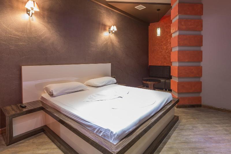 Green Palace Hotel image