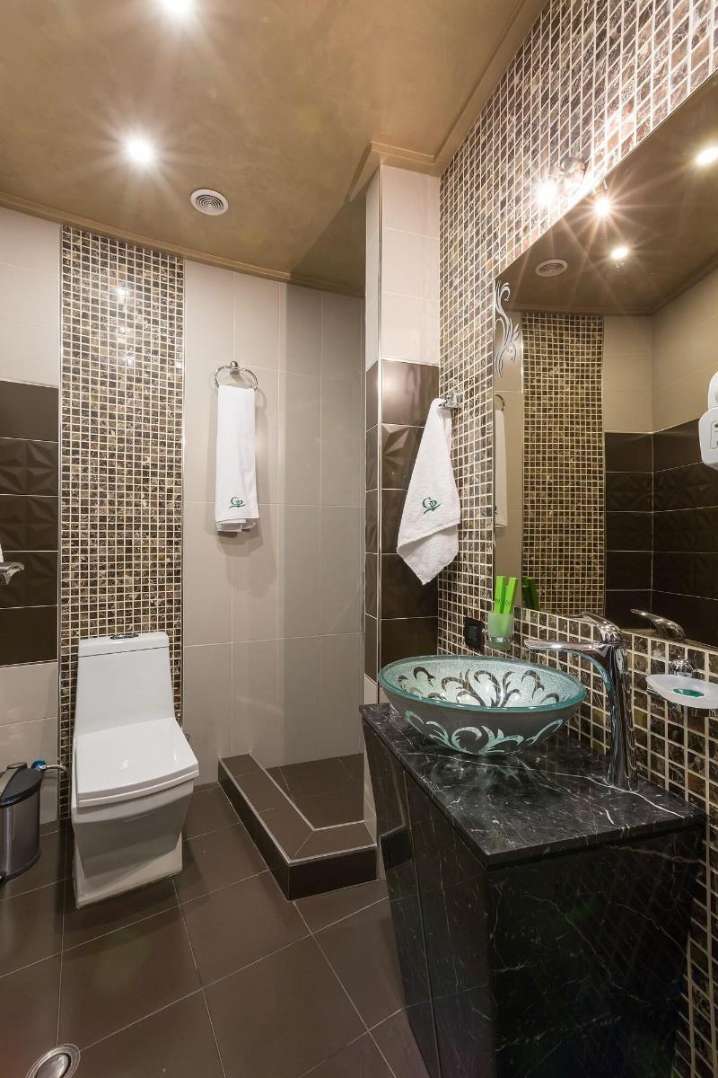Green Palace Hotel image