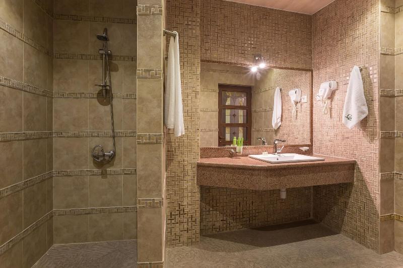 Green Palace Hotel image