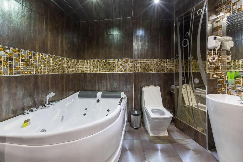 Green Palace Hotel image