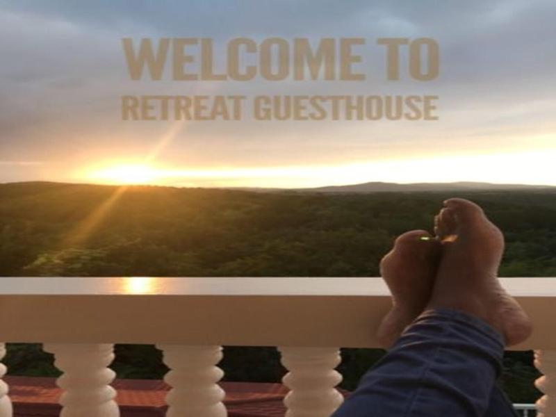 Retreat Guesthouse Luxury Suites image