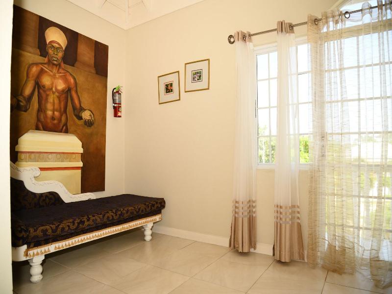 Retreat Guesthouse Luxury Suites image
