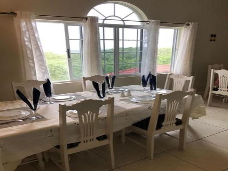 Retreat Guesthouse Luxury Suites image