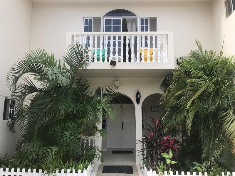 Retreat Guesthouse Luxury Suites image