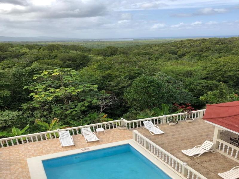 Retreat Guesthouse Luxury Suites image