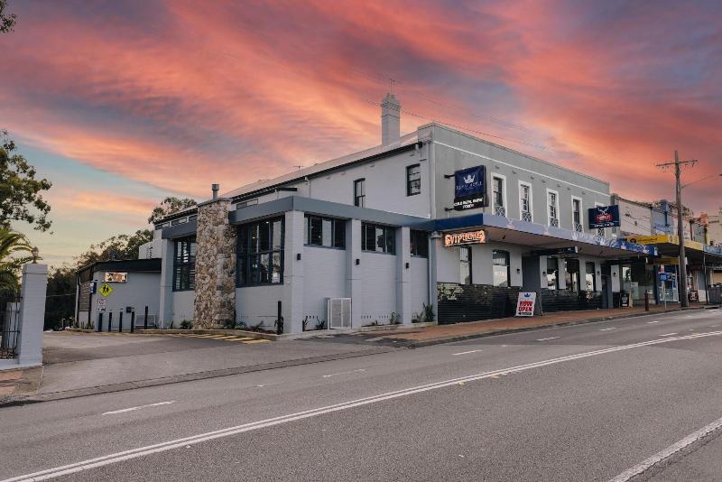 Royal Hotel Wyong image