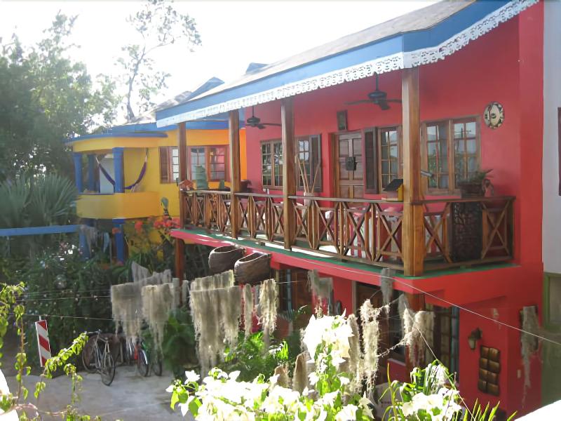 Idlers' Rest Beach Hotel Jamaica - vacaystore.com
