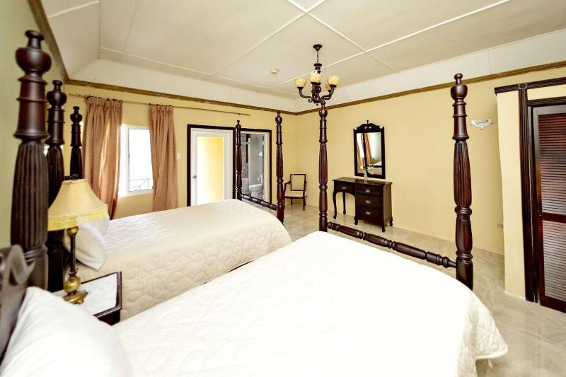 Starlight Chalet image