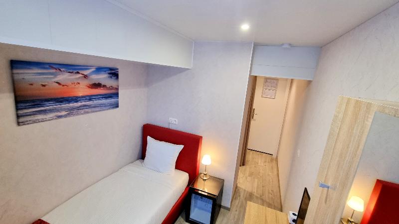 Hotel Cardiff image