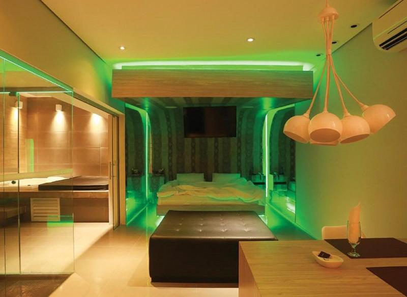 Lush Motel image