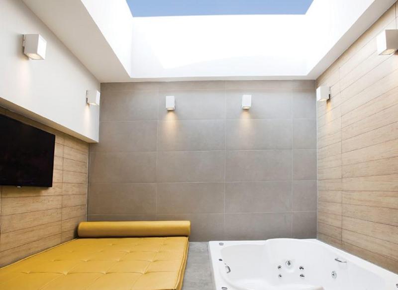 Lush Motel image