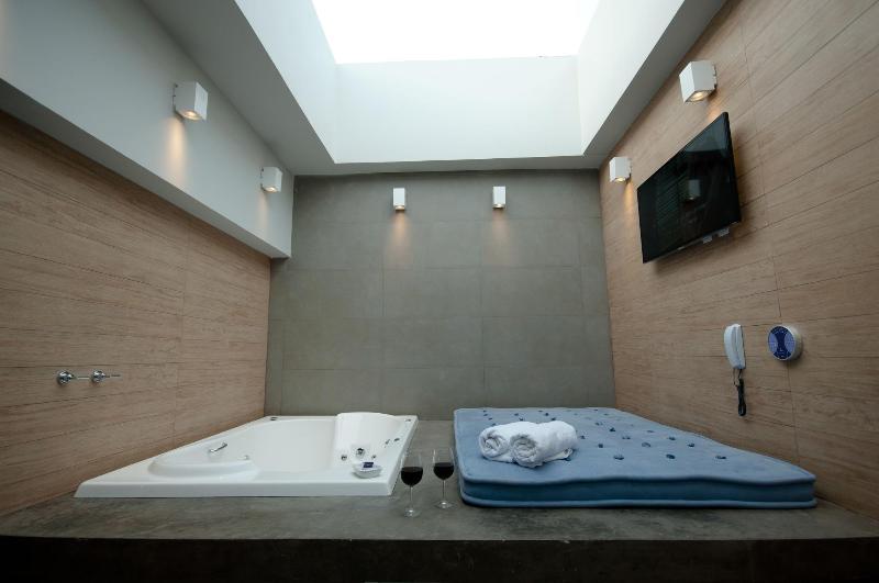 Lush Motel image