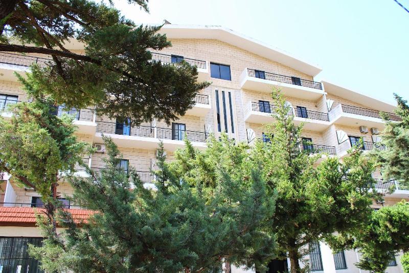Al Sakhra Hotel image