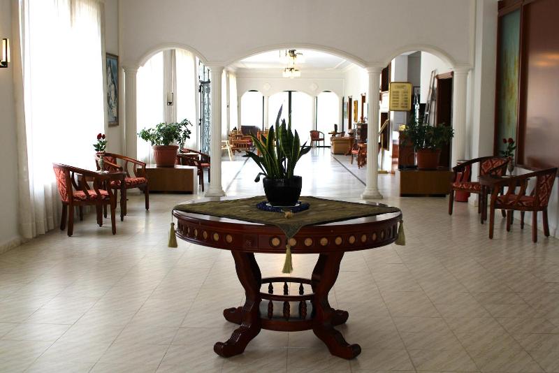 Al Sakhra Hotel image