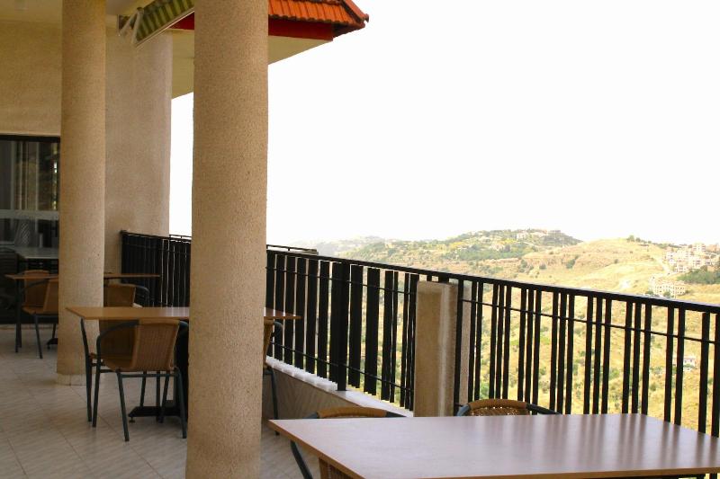 Al Sakhra Hotel image