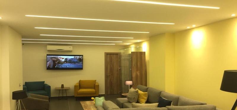 B Residence image