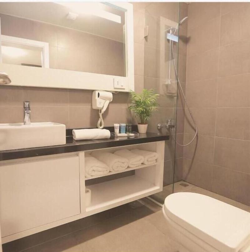 B Residence image
