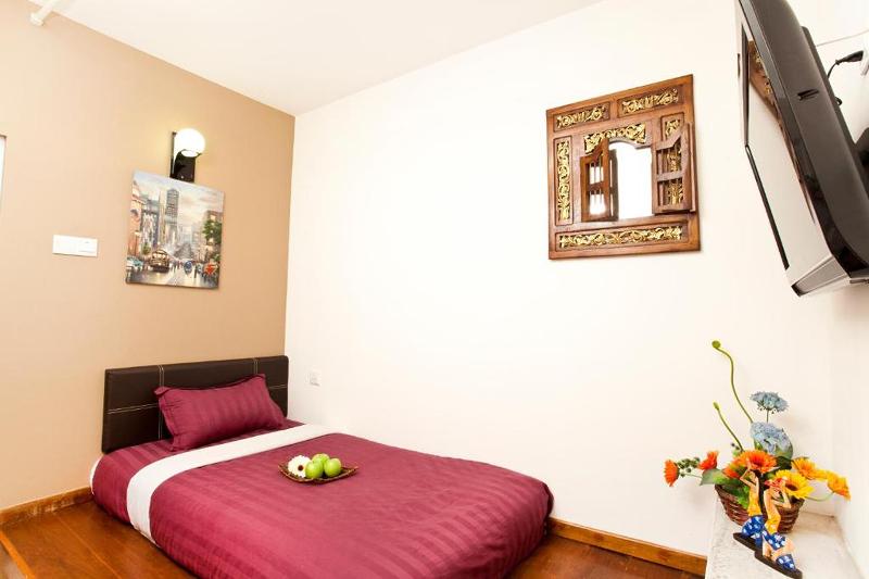 Vince Villa gallery photo 28