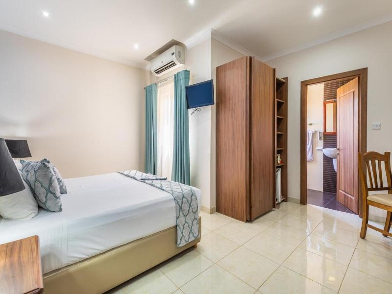 Port View Guest House image