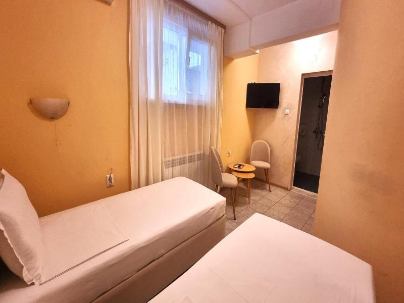 Hotel Jeweller image