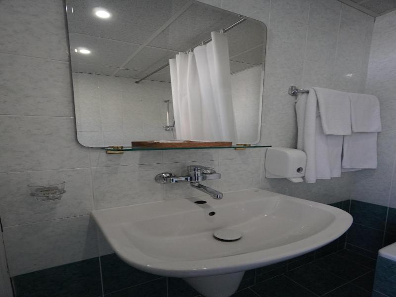 Hotel Jeweller image