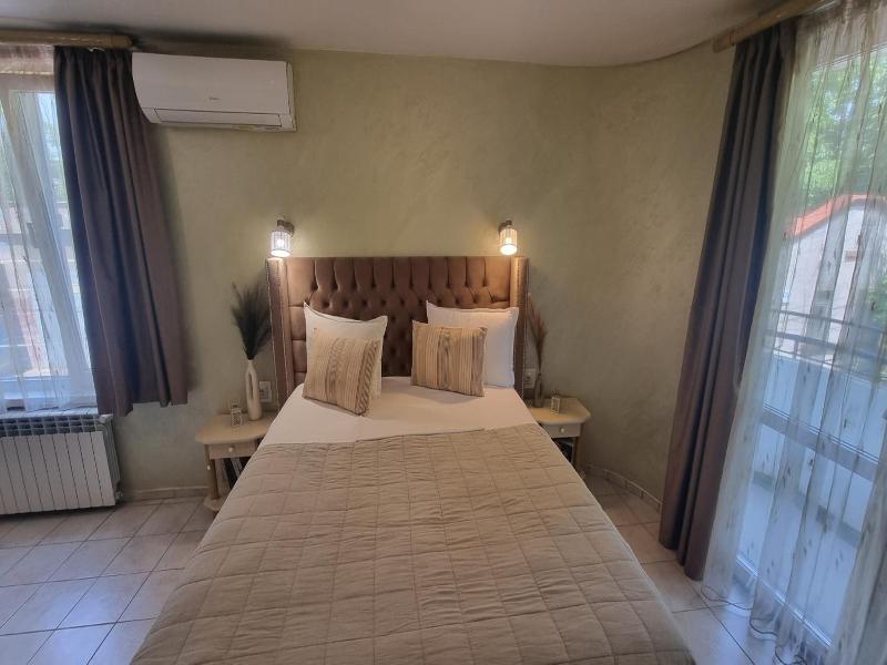 Hotel Jeweller image