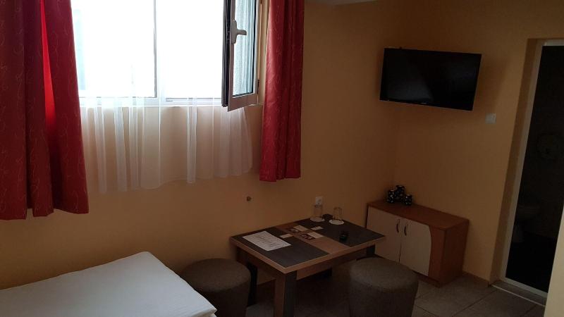 Hotel Jeweller image