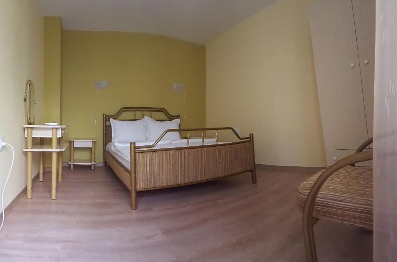 Hotel Jeweller image