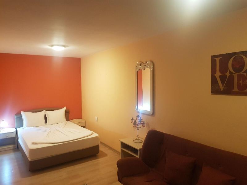 Hotel Jeweller image