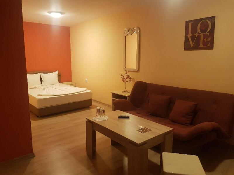 Hotel Jeweller image