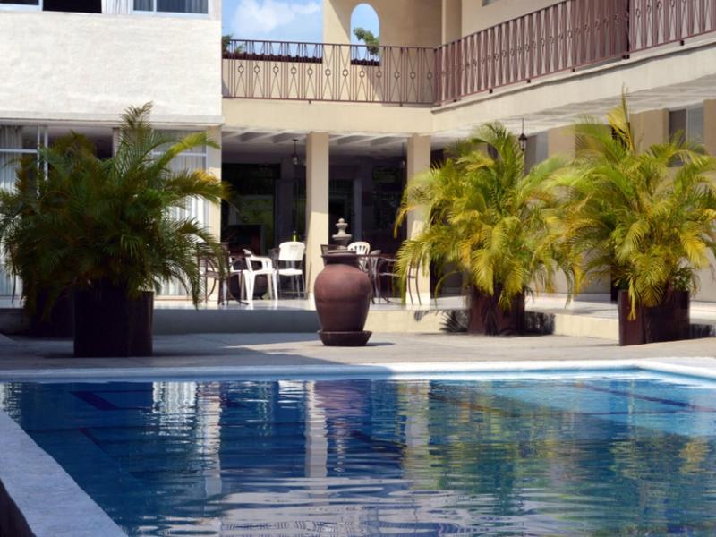 Hotel Zirahuen image