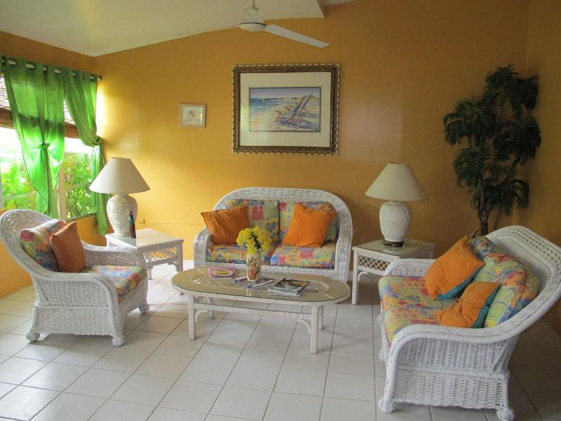 Eldemire's Tropical Island Inn — photo 5