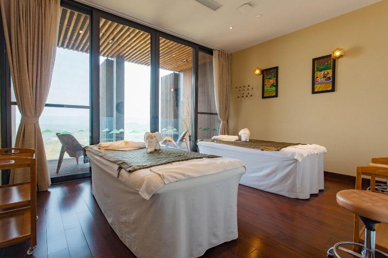 Meijie Mountain Hotspring Resort image