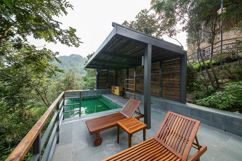 Meijie Mountain Hotspring Resort image