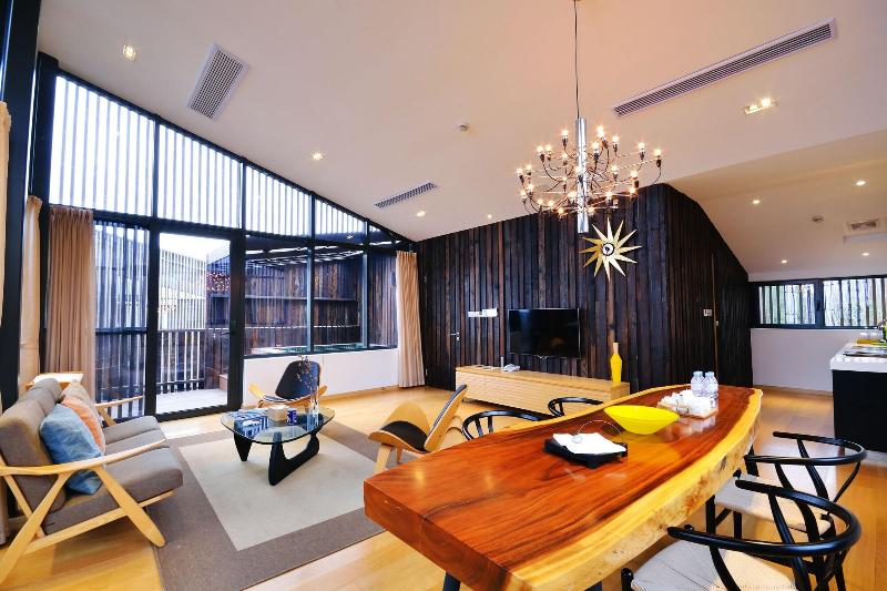 Meijie Mountain Hotspring Resort image