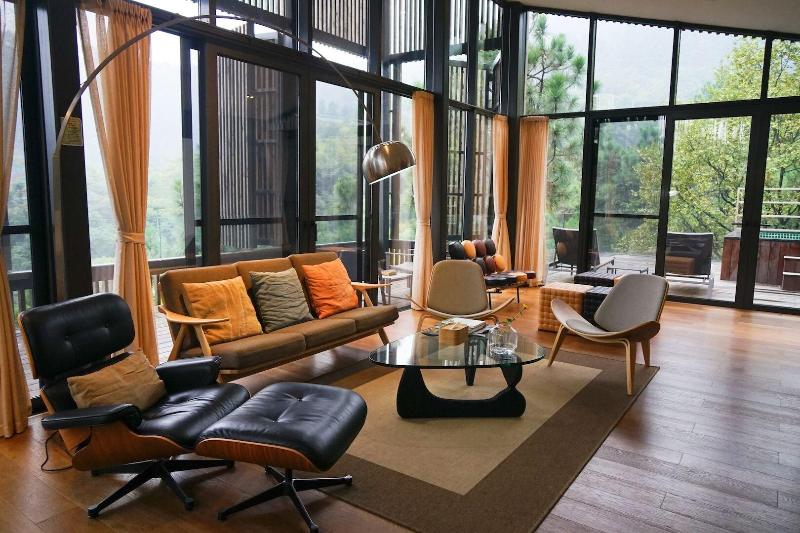Meijie Mountain Hotspring Resort image