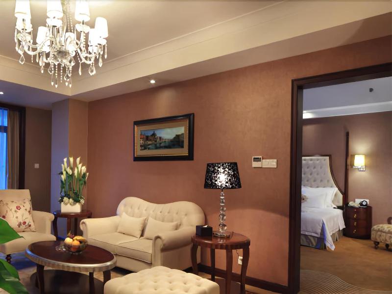 Country Garden Phoenix Hotel Suizhou image