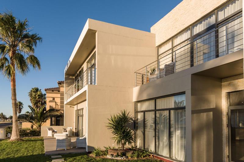 Flamingo Villa Boutique Hotel image