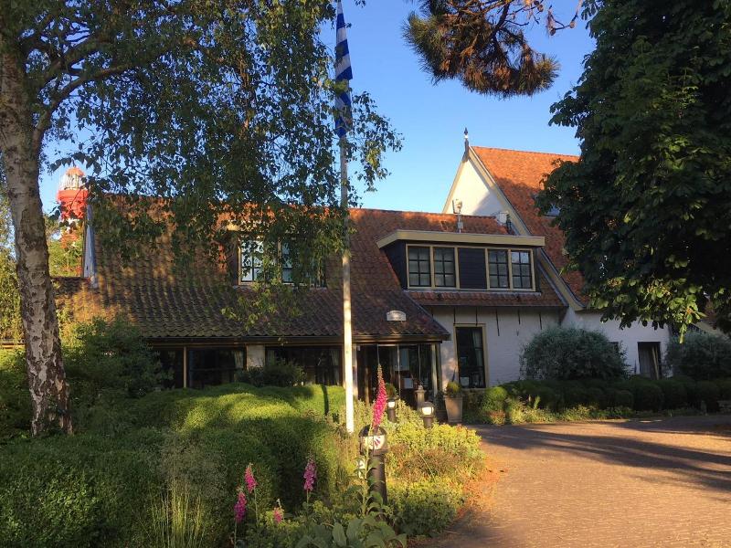 Hotel De Torenhoeve image