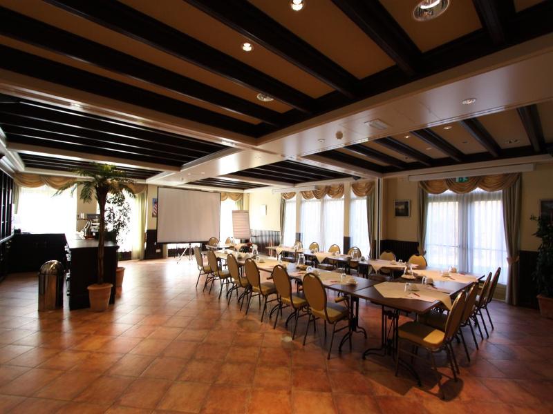 Hotel De Torenhoeve image
