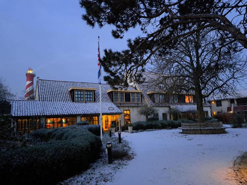 Hotel De Torenhoeve image