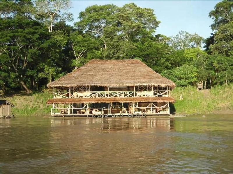 Kurupira Cabin Floating image