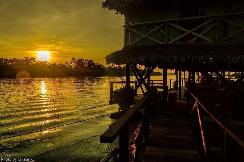 Kurupira Cabin Floating image