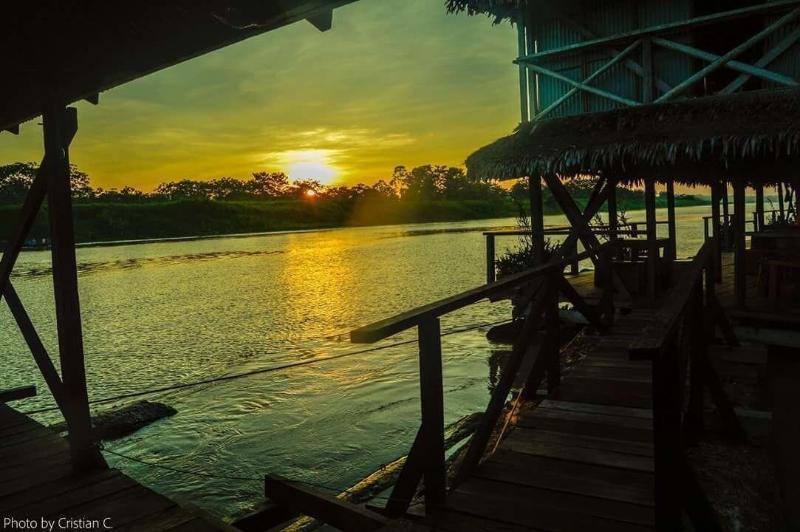 Kurupira Cabin Floating image